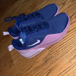 Blue / purple Nike’s size 6.5